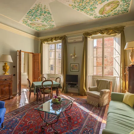 Palazzo Alfani - Residenza D'epoca 3*